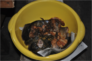 3 times fish a day – bucket with fried Chir (Photo: M. Schaepman, July 2013).